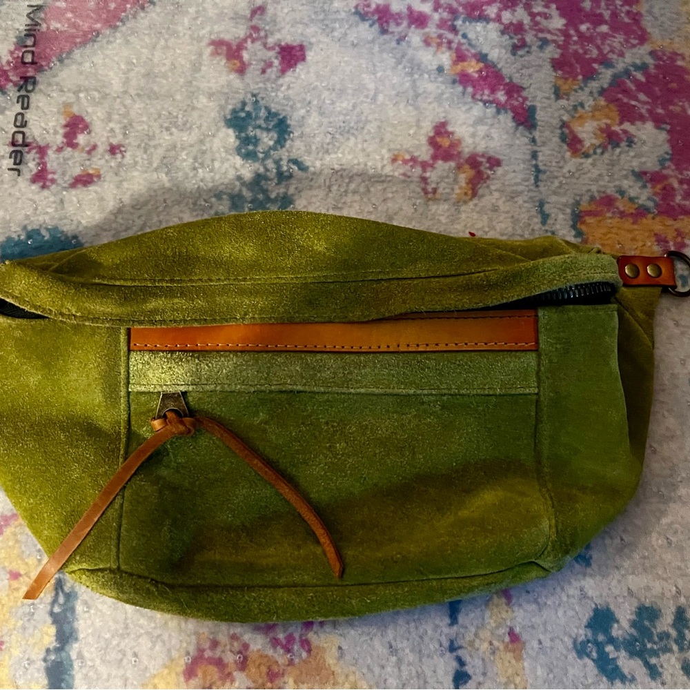 Parker Thatch Sling